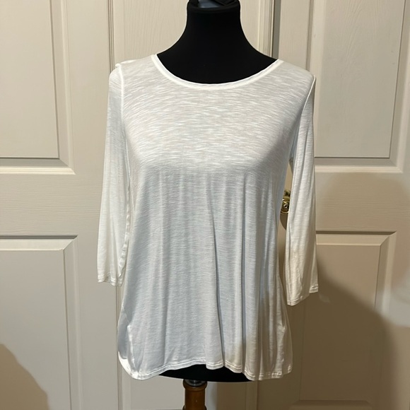 White House black market accordion back top. XS. - Picture 2 of 7